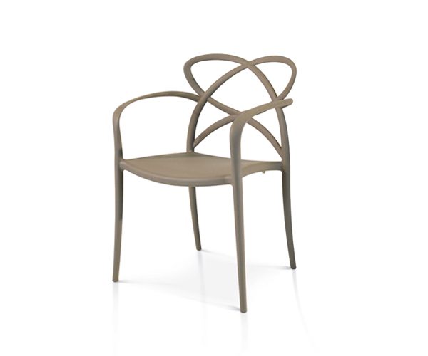 Sedia grigio caldo con braccioli