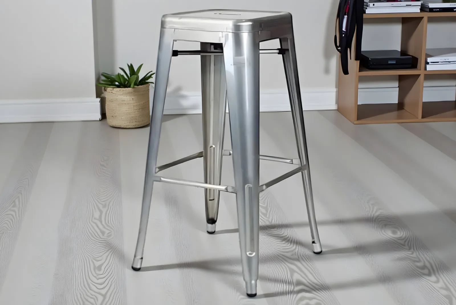 Sgabello Colore Acciaio H.76