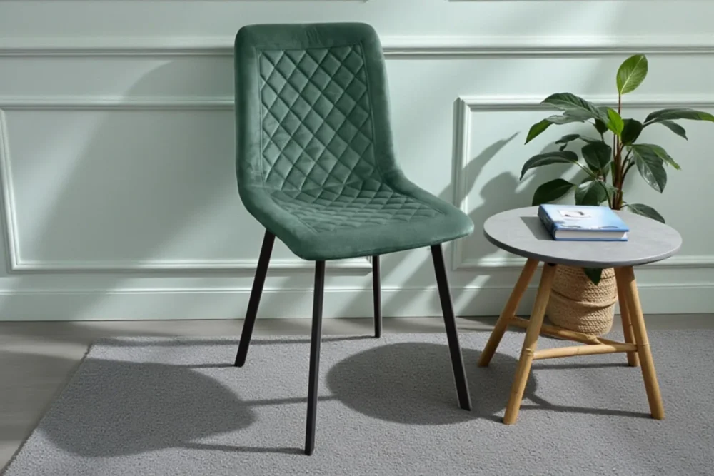 Art. 1945 - Sedia in velluto verde