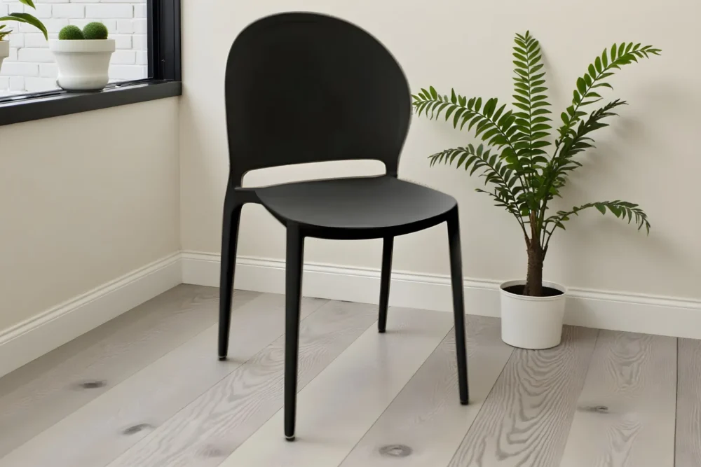 Art. 1993 - Sedia in polipropilene Nero