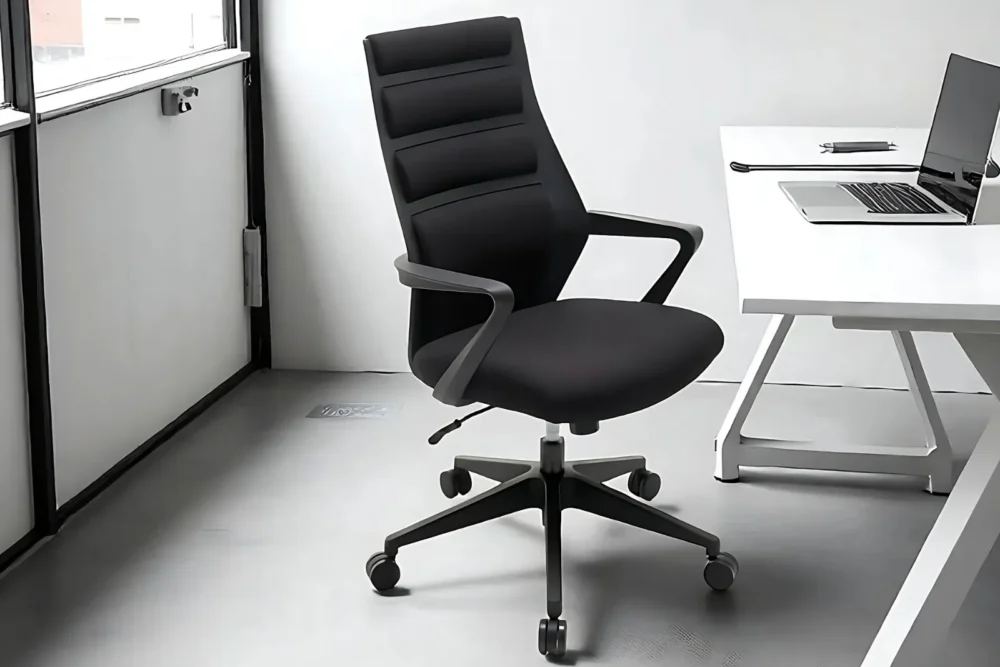 Poltrona ufficio Line Nera