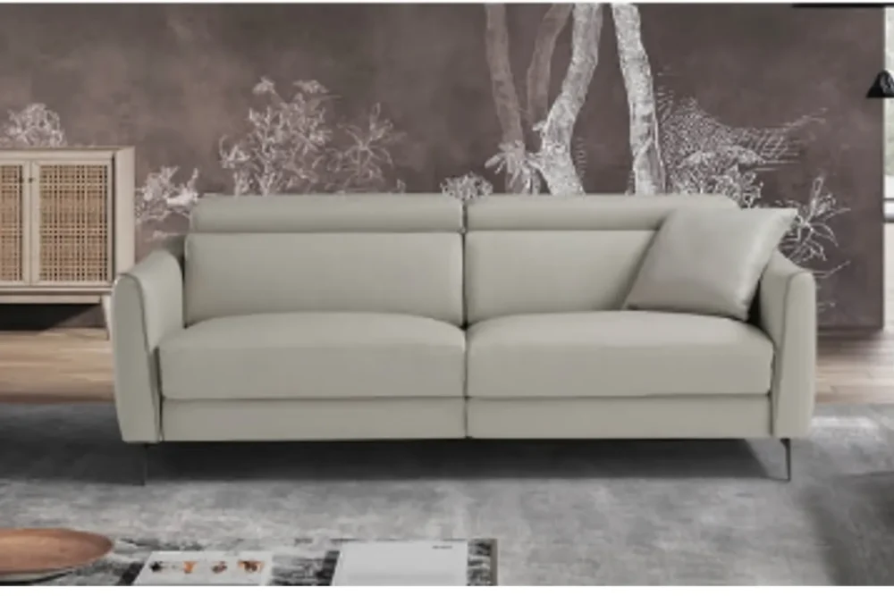 Vista frontale Tre posti Loren