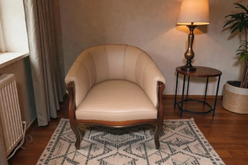 Art. 146 Poltrona conchino finitura noce ecopelle nocciola