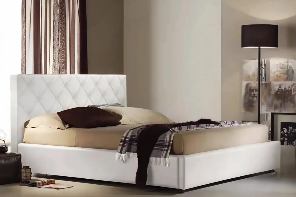 Letto matrimoniale Carmen con contenitore
